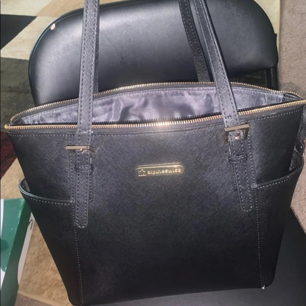 Tote purse